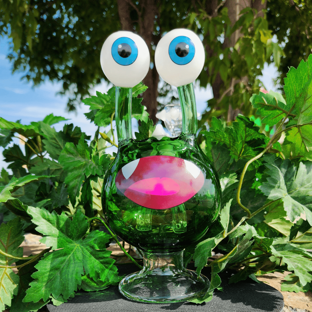 Hemper Tech Globgoblin Monster Bong-8.5" 8.5" / green Steinbach Vape SuperStore and Bong Shop Manitoba Canada