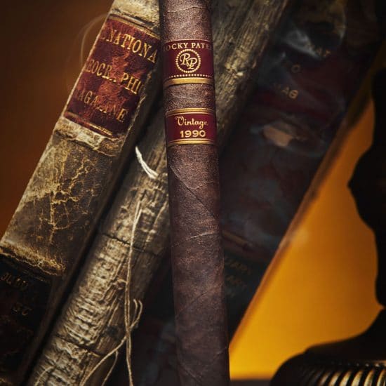 Rocky Patel Vintage 1990 Toro-Honduras Steinbach Vape SuperStore and Bong Shop Manitoba Canada